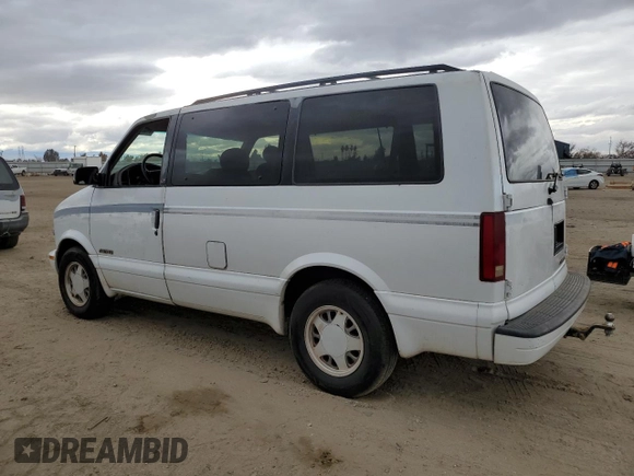 1997 Chevrolet Astro with VIN 1GNDM19W2VB127872, listed as a Copart auction lot 81620483 with 203,162 mi miles and Salvage Title. Bid and sale history available at carsss.com. Image 2.