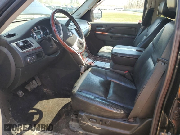 2011 Cadillac Escalade EXT Luxury z VIN 3GYT4MEF9BG177290, wystawiony jako Copart lot #54377825 z przebiegiem 158 099 mil mil oraz Szkody całkowita. Historia ofert i sprzedaży dostępna na DreamBid. Obrazek 7.