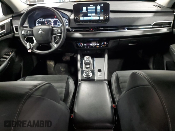 2023 Mitsubishi Outlander SE z VIN JA4J4UA84PZ016853, wystawiony jako Copart lot #59950495 z przebiegiem 54 992 mil mil oraz Czysty tytuł • Clean title. Historia ofert i sprzedaży dostępna na DreamBid. Obrazek 8.