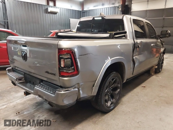 2022 Ram 1500 Limited z VIN 1C6SRFHM1NN211394, wystawiony jako IAAI lot #42052416 z przebiegiem 28 881 mil mil oraz . Historia ofert i sprzedaży dostępna na DreamBid. Obrazek 4.
