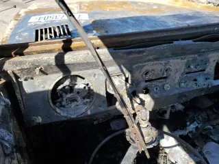 1975 Ford Bronco z VIN U15GLV42632, wystawiony jako Copart lot #71173504 z przebiegiem Nie podano mil oraz Szkoda całkowita • Salvage title. Historia ofert i sprzedaży dostępna na DreamBid. Obrazek 9.