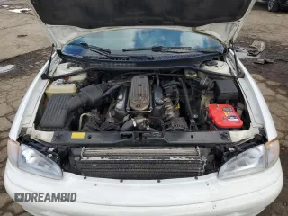 1993 Dodge Intrepid z VIN 2B3ED46T3PH576210, wystawiony jako Copart lot #73247614 z przebiegiem 92 989 mil mil oraz Czysty tytuł • Clean title. Historia ofert i sprzedaży dostępna na DreamBid. Obrazek 11.