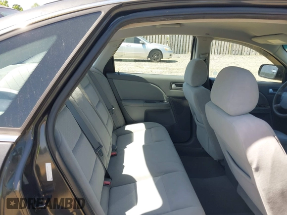 2007 Ford Five Hundred SEL z VIN 1FAHP27197G132805, wystawiony jako IAAI lot #42140296 z przebiegiem 178 724 mil mil oraz . Historia ofert i sprzedaży dostępna na DreamBid. Obrazek 8.