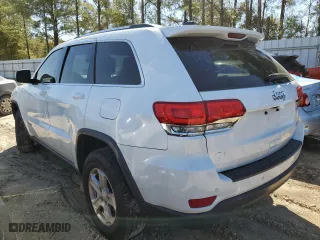 2017 Jeep Grand Cherokee Laredo with VIN 1C4RJEAG0HC762851, listed as a Copart auction lot 48495845 with 204,799 mi miles and Clean Title. Bid and sale history available at carsss.com. Image 2.
