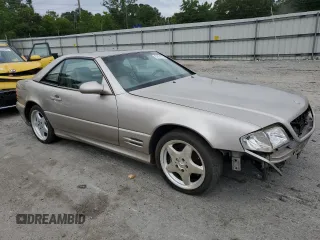 1999 Mercedes-Benz SL 500 z VIN WDBFA68F4XF184352, wystawiony jako Copart lot #57874355 z przebiegiem 215 118 mil mil oraz Tytuł czysty. Historia ofert i sprzedaży dostępna na DreamBid. Obrazek 4.