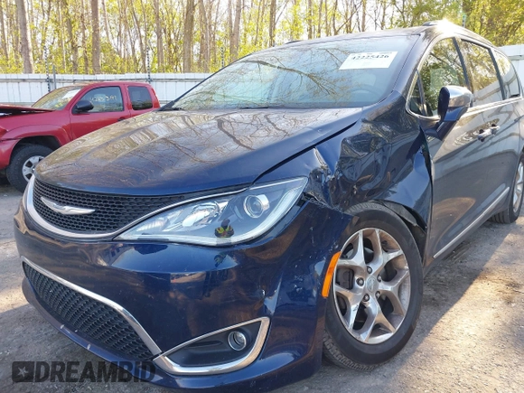 2018 Chrysler Pacifica Limited с VIN 2C4RC1GG9JR185650, выставлен на аукционе IAAI как лот 42225426 с пробегом 130 463 миль миль и . История ставок и продаж доступна на DreamBid. Изображение 6.