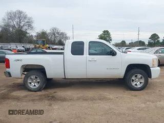2011 Chevrolet Silverado 1500 Work Truck with VIN 1GCRKPE37BZ392695, listed as a IAAI auction lot 41654817 with 290,134 mi miles and . Bid and sale history available at DreamBid. Image 14.