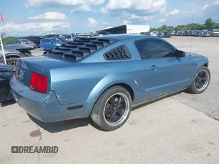 2005 Ford Mustang Deluxe с VIN 1ZVFT80N155168894, выставлен на аукционе IAAI как лот 42331054 с пробегом 194 939 миль миль и . История ставок и продаж доступна на DreamBid. Изображение 4.