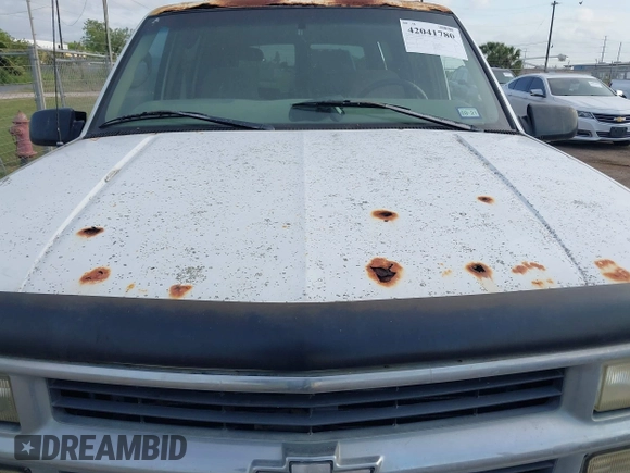 1997 Chevrolet Tahoe z VIN 1GNEK13R3VJ416827, wystawiony jako IAAI lot #42041780 z przebiegiem 143 566 mil mil oraz . Historia ofert i sprzedaży dostępna na DreamBid. Obrazek 6.