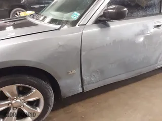 2006 Dodge Charger with VIN 2B3KA43G96H260361, listed as a IAAI auction lot 41907467 with 157,231 mi miles. Bid and sale history available at carsss.com. Image 15.