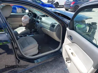 2010 Ford Fusion S with VIN 3FAHP0GA1AR269810, listed as a IAAI auction lot 41945504 with 1 mi miles. Bid and sale history available at carsss.com. Image 5.