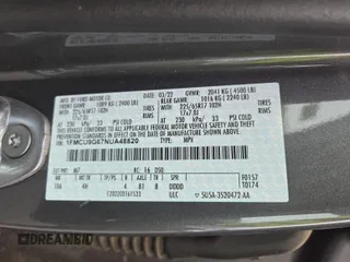 2022 Ford Escape SE с VIN 1FMCU9G67NUA48820, выставлен на аукционе IAAI как лот 42525386 с пробегом 83 489 миль миль и . История ставок и продаж доступна на DreamBid. Изображение 19.