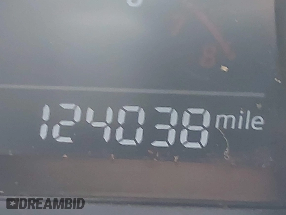 2016 Scion iA z VIN 3MYDLBZVXGY136298, wystawiony jako IAAI lot #42014712 z przebiegiem 124 038 mil mil oraz . Historia ofert i sprzedaży dostępna na DreamBid. Obrazek 16.