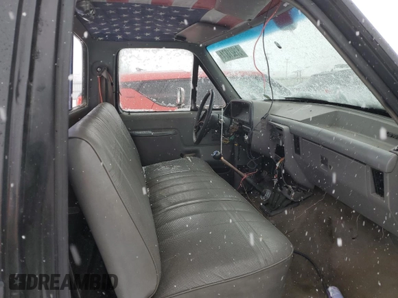 1988 Ford F-150 with VIN 2FTDF15Y1JCA99085, listed as a Copart auction lot 44428255 with 84,149 mi miles and Non Repairable. Bid and sale history available at carsss.com. Image 10.