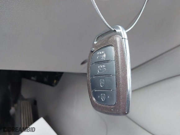 2019 Hyundai Tucson Value with VIN KM8J3CA42KU874050, listed as a IAAI auction lot 41516201 with 146,795 mi miles. Bid and sale history available at carsss.com. Image 11.