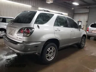 2002 Lexus RX 300 with VIN JTJHF10U420257656, listed as a Copart auction lot 77588804 with 263,582 mi miles and Salvage Title. Bid and sale history available at carsss.com. Image 3.