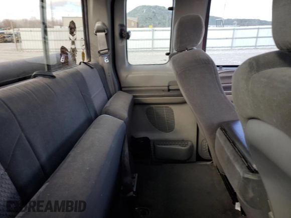 2003 Ford Super Duty F-250 XL with VIN 1FTNX21F23EA76665, listed as a Copart auction lot 86582584 with 184,207 mi miles and Salvage Title. Bid and sale history available at carsss.com. Image 10.