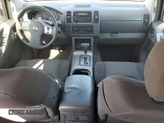 2007 Nissan Pathfinder SE z VIN 5N1AR18W87C637358, wystawiony jako Copart lot #61691545 z przebiegiem 97 134 mil mil oraz Czysty tytuł • Clean title. Historia ofert i sprzedaży dostępna na DreamBid. Obrazek 8.
