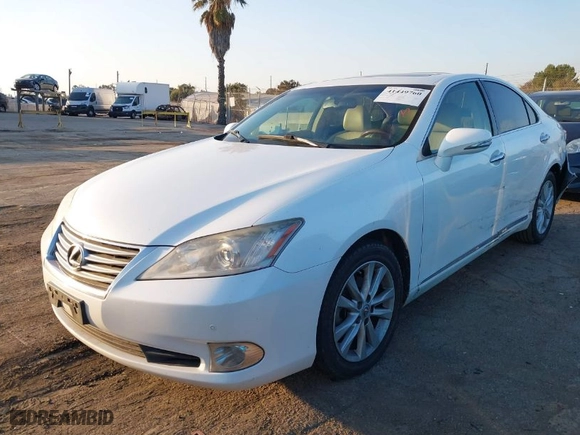 2012 Lexus ES 350 with VIN JTHBK1EG1C2503784, listed as a IAAI auction lot 41449760 with NaN miles. Bid and sale history available at carsss.com. Image 2.