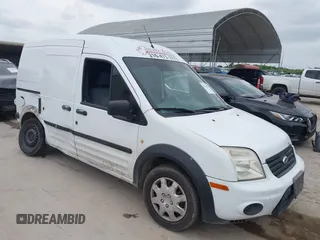 2013 Ford Transit Connect XLT z VIN NM0LS7BN9DT131731, wystawiony jako IAAI lot #42110247 z przebiegiem 156 498 mil mil oraz . Historia ofert i sprzedaży dostępna na DreamBid. Obrazek 1.