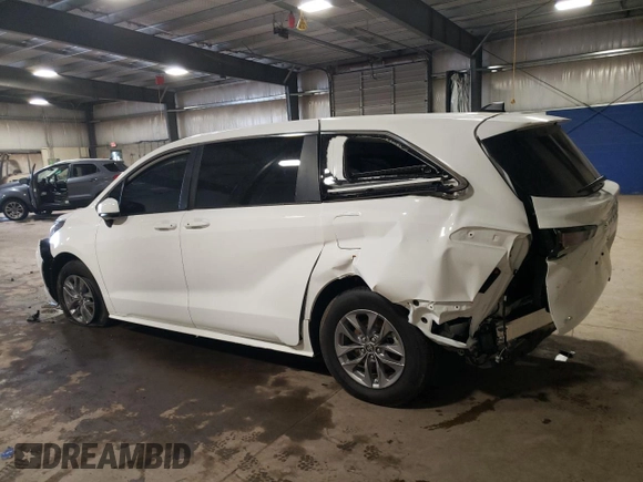 2024 Toyota Sienna LE with VIN 5TDKSKFC8RS111034, listed as a Copart auction lot 73759094 with 0 mi miles and Salvage Title. Bid and sale history available at carsss.com. Image 2.