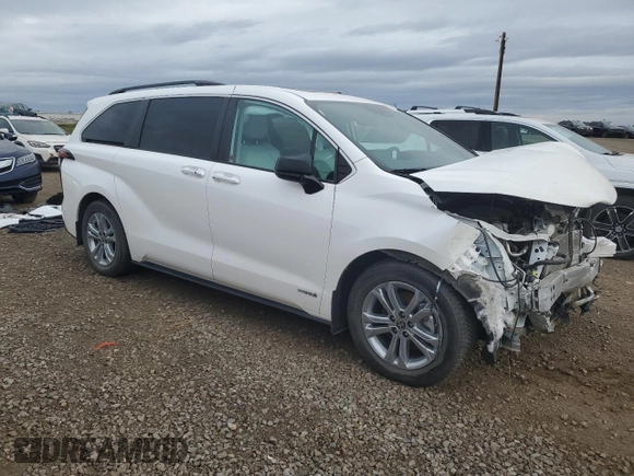 2021 Toyota Sienna XLE with VIN 5TDGSKFC3MS002026, listed as a Copart auction lot 71605434 with 50,877 mi miles and Salvage Title. Bid and sale history available at carsss.com. Image 4.