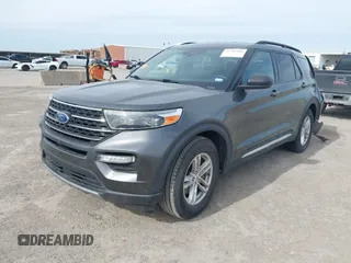 2020 Ford Explorer XLT z VIN 1FMSK7DH3LGA67680, wystawiony jako IAAI lot #41793104 z przebiegiem 57 409 mil mil oraz . Historia ofert i sprzedaży dostępna na DreamBid. Obrazek 2.