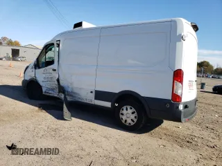 2018 Ford Transit z VIN 1FTYR2CMXJKA73854, wystawiony jako Copart lot #81051414 z przebiegiem Nie podano mil oraz Szkody całkowita. Historia ofert i sprzedaży dostępna na DreamBid. Obrazek 2.