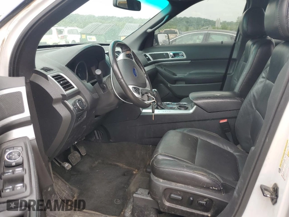 2014 Ford Explorer XLT z VIN 1FM5K7D84EGC21975, wystawiony jako Copart lot #58429485 z przebiegiem 159 240 mil mil oraz Szkoda całkowita • Salvage title. Historia ofert i sprzedaży dostępna na DreamBid. Obrazek 7.