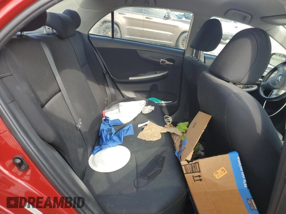 2010 Toyota Corolla z VIN 1NXBU4EE0AZ240941, wystawiony jako Copart lot #62828135 z przebiegiem 205 951 mil mil oraz Szkoda całkowita • Salvage title. Historia ofert i sprzedaży dostępna na DreamBid. Obrazek 10.