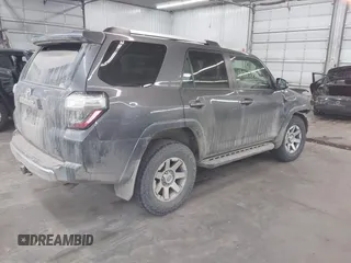 2016 Toyota 4Runner Limited z VIN JTEBU5JR8G5315922, wystawiony jako IAAI lot #41705628 z przebiegiem 163 416 mil mil oraz . Historia ofert i sprzedaży dostępna na DreamBid. Obrazek 4.
