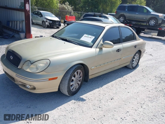 2003 Hyundai Sonata GLS with VIN KMHWF35H03A901839, listed as a IAAI auction lot 40601987 with 171,580 mi miles. Bid and sale history available at carsss.com. Image 2.
