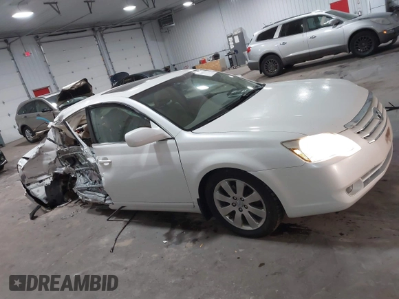 2007 Toyota Avalon XL with VIN 4T1BK36B67U172044, listed as a IAAI auction lot 41893311 with 111,112 mi miles. Bid and sale history available at carsss.com. Image 13.