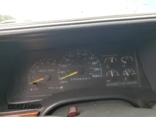 1997 Chevrolet Silverado 1500 with VIN 1GBEK19R2VE220827, listed as a Copart auction lot 70292814 with 172,162 mi miles and Non Repairable. Bid and sale history available at DreamBid. Image 9.
