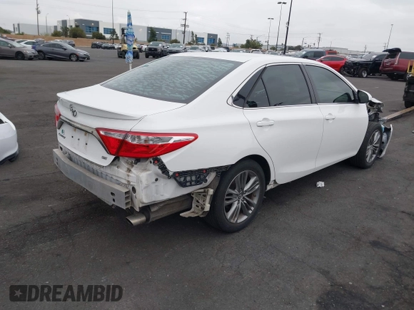 2015 Toyota Camry XLE with VIN 4T1BF1FK0FU094206, listed as a IAAI auction lot 42071968 with 110,165 mi miles. Bid and sale history available at carsss.com. Image 4.