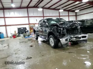 2019 Ford Super Duty F-250 SRW XL with VIN 1FT7W2B63KEG67693, listed as a Copart auction lot 45310795 with 97,367 mi miles and Salvage Title. Bid and sale history available at carsss.com. Image 10.