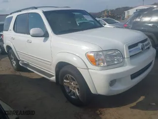 2006 Toyota Sequoia SR5 with VIN 5TDZT34A26S284157, listed as a IAAI auction lot 41687011 with 226,663 mi miles. Bid and sale history available at carsss.com. Image 1.
