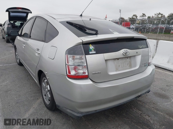 2004 Toyota Prius with VIN JTDKB20U840093681, listed as a IAAI auction lot 41861616 with 124,136 mi miles. Bid and sale history available at carsss.com. Image 3.