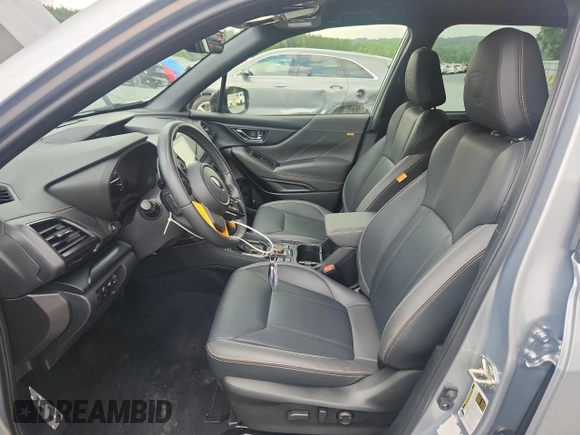 2022 Subaru Forester Wilderness z VIN JF2SKAMC9NH458949, wystawiony jako Copart lot #60811685 z przebiegiem 27 969 mil mil oraz Szkoda całkowita • Salvage title. Historia ofert i sprzedaży dostępna na DreamBid. Obrazek 7.