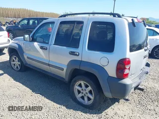 2006 Jeep Liberty Sport with VIN 1J4GL48K76W102575, listed as a IAAI auction lot 42022459 with Not Provided miles and . Bid and sale history available at carsss.com. Image 3.
