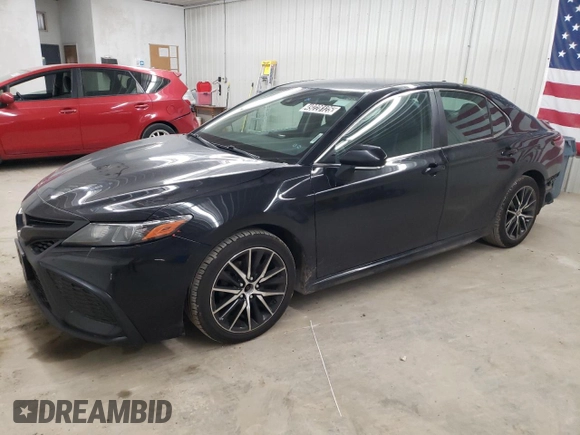 2022 Toyota Camry SE with VIN 4T1G11AK1NU654020, listed as a Copart auction lot 49228125 with 131,818 mi miles and Clean Title. Bid and sale history available at DreamBid. Image 1.