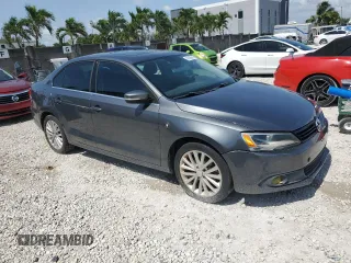2011 Volkswagen Jetta SEL with VIN 3VWLZ7AJ8BM101755, listed as a Copart auction lot 58893045 with 147,319 mi miles and Clean title. Bid and sale history available at DreamBid. Image 4.