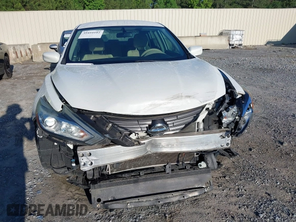 2016 Nissan Altima 2.5 S with VIN 1N4AL3AP4GN341039, listed as a IAAI auction lot 39454102 with 93,580 mi miles. Bid and sale history available at carsss.com. Image 6.