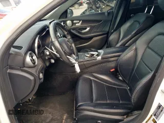 2015 Mercedes-Benz C 300 z VIN 55SWF4JB5FU068688, wystawiony jako Copart lot #57810905 z przebiegiem 108 039 mil mil oraz Szkoda całkowita • Salvage title. Historia ofert i sprzedaży dostępna na DreamBid. Obrazek 7.