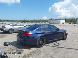 2018 BMW M3 z VIN WBS8M9C57J5K98465, wystawiony jako IAAI lot #41918104 z przebiegiem 44 100 mil mil oraz . Historia ofert i sprzedaży dostępna na DreamBid. Obrazek 4.
