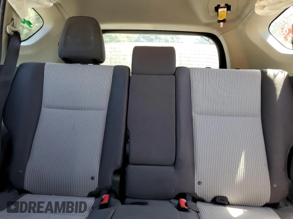 2015 Toyota RAV4 LE z VIN JTMBFREV4FD117615, wystawiony jako Copart lot #59892855 z przebiegiem 174 816 mil mil oraz Szkoda całkowita • Salvage title. Historia ofert i sprzedaży dostępna na DreamBid. Obrazek 10.