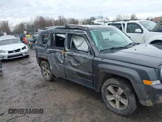 2017 Jeep Patriot High Altitude with VIN 1C4NJRFB8HD109679, listed as a IAAI auction lot 41953709 with 110,891 mi miles. Bid and sale history available at carsss.com. Image 6.