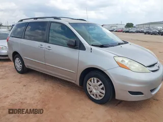 2006 Toyota Sienna CE with VIN 5TDZA23C46S415995, listed as a IAAI auction lot 42063692 with 267,209 mi miles. Bid and sale history available at carsss.com. Image 1.