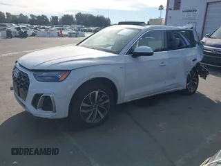 2022 Audi Q5 S line Premium z VIN WA1GAAFY3N2101201, wystawiony jako IAAI lot #41263245 z przebiegiem 28 361 mil mil oraz . Historia ofert i sprzedaży dostępna na DreamBid. Obrazek 2.