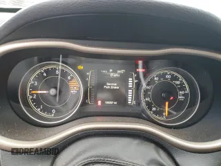 2017 Jeep Cherokee Latitude z VIN 1C4PJMCB1HW632045, wystawiony jako Copart lot #88050445 z przebiegiem 155 257 mil mil oraz Szkoda całkowita • Salvage title. Historia ofert i sprzedaży dostępna na DreamBid. Obrazek 9.